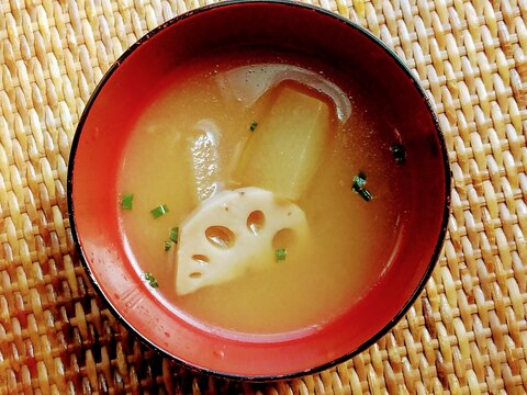 レンコンと冬瓜の味噌汁